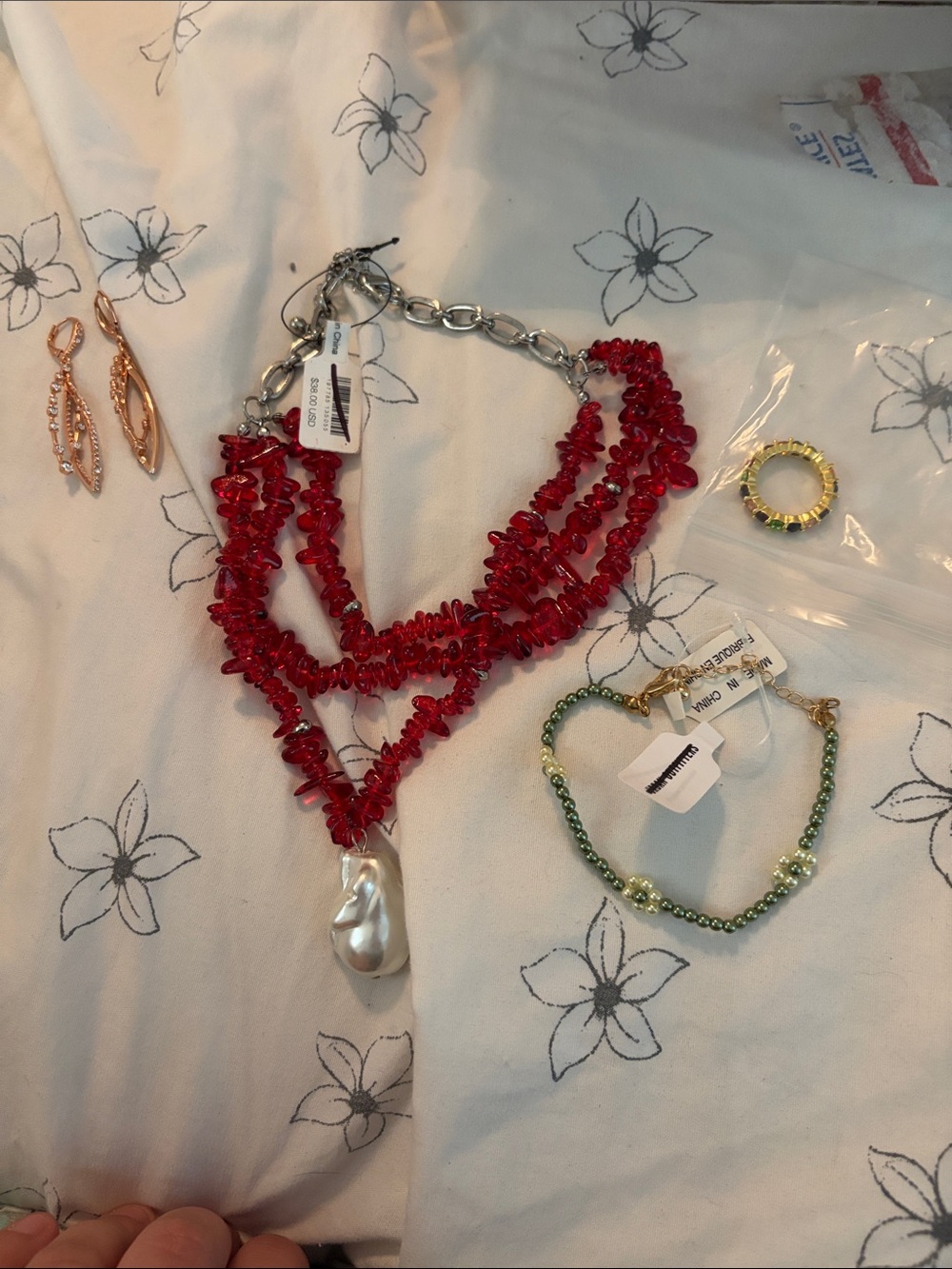 4 piece jewelry bundle
